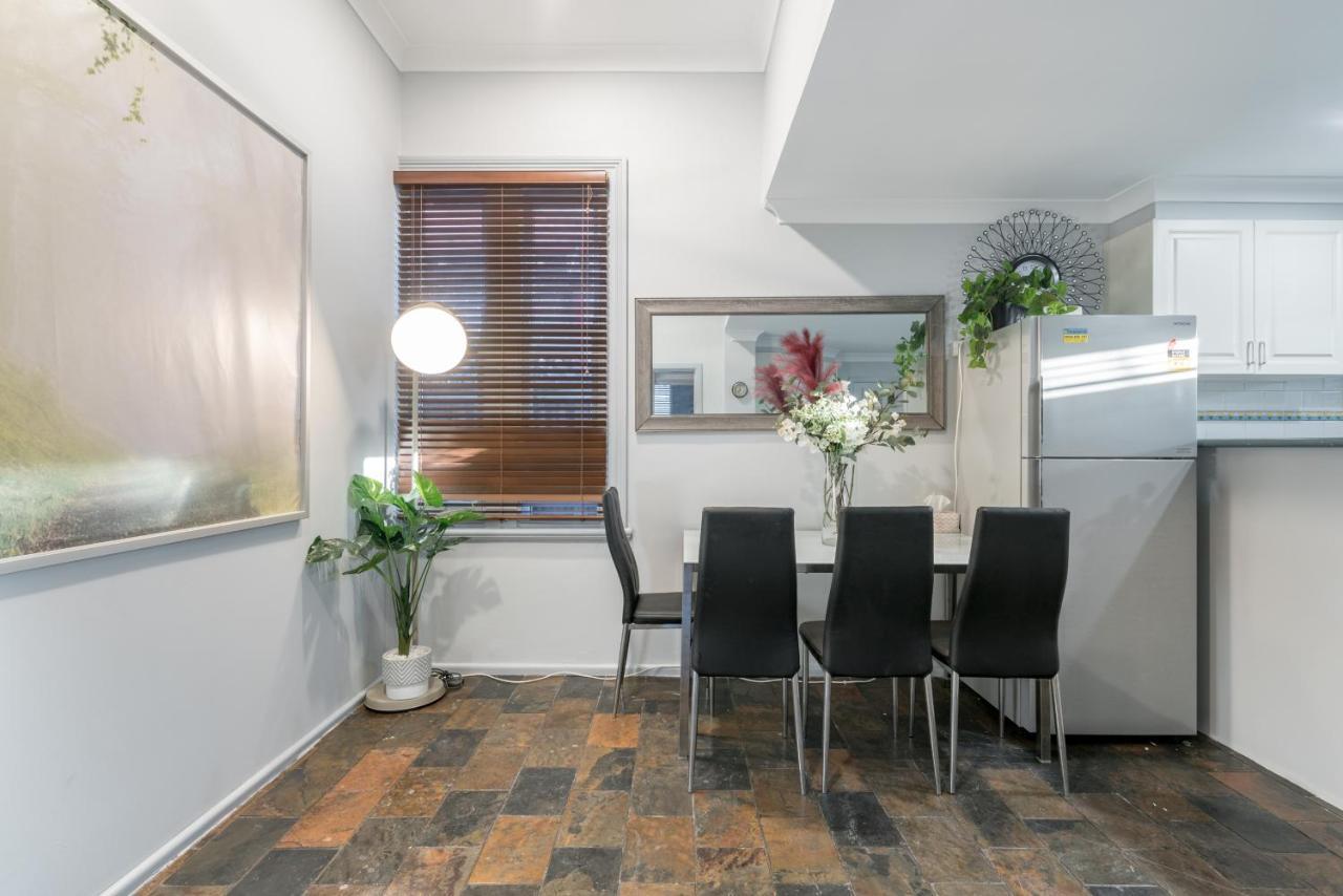 Boutique Private Rm Situated In The Heart Of Burwood 6 Villa Sydney Exteriör bild